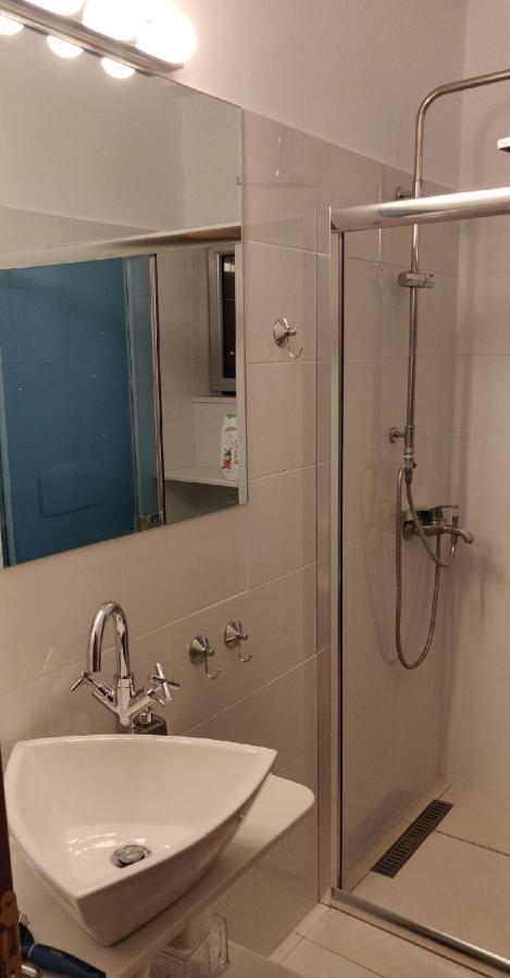 Seaside View Apartment Sarandë エクステリア 写真